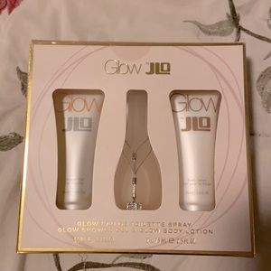 Glow by JLO Set